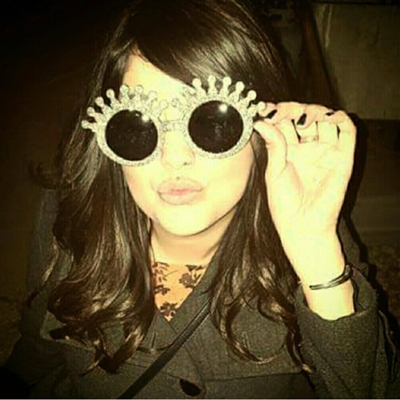 Meet your Posher, Rachel - Picture 5 of 5